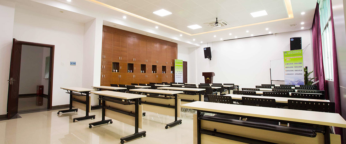 人生就是博官网复合办公室